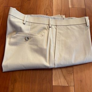 Haggar Iron Free Premium Khaki, Size 42 x 30, Light Khaki, Excellent Condition